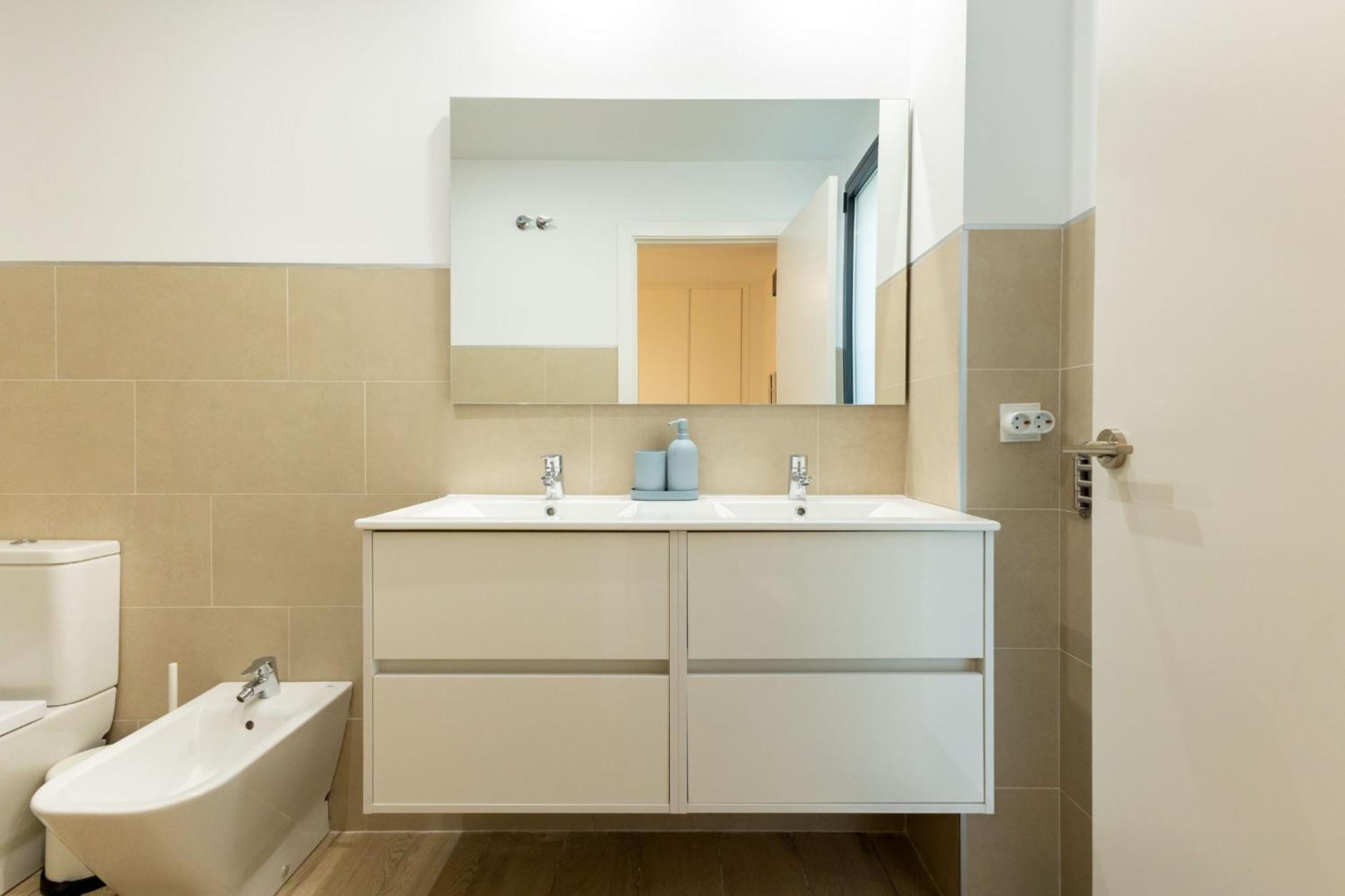 Charming 2 Bedroom Apartment By Torre Del Oro By Ocityzen Sevilla Exterior foto